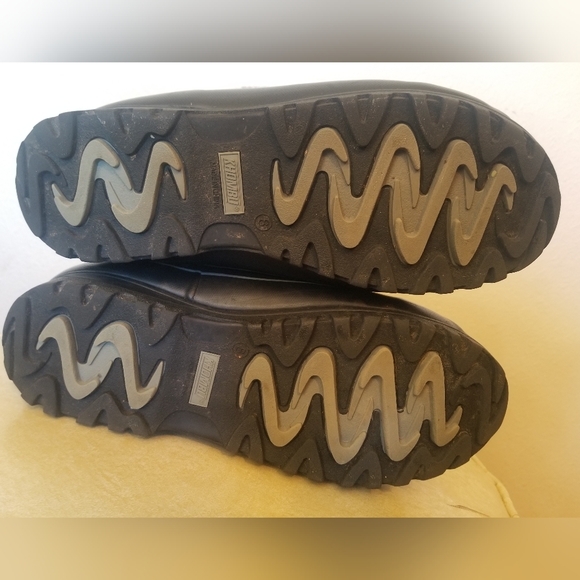 Khombu North Star Winter Boots, Black - Women's size 8 - Picture 5 of 7